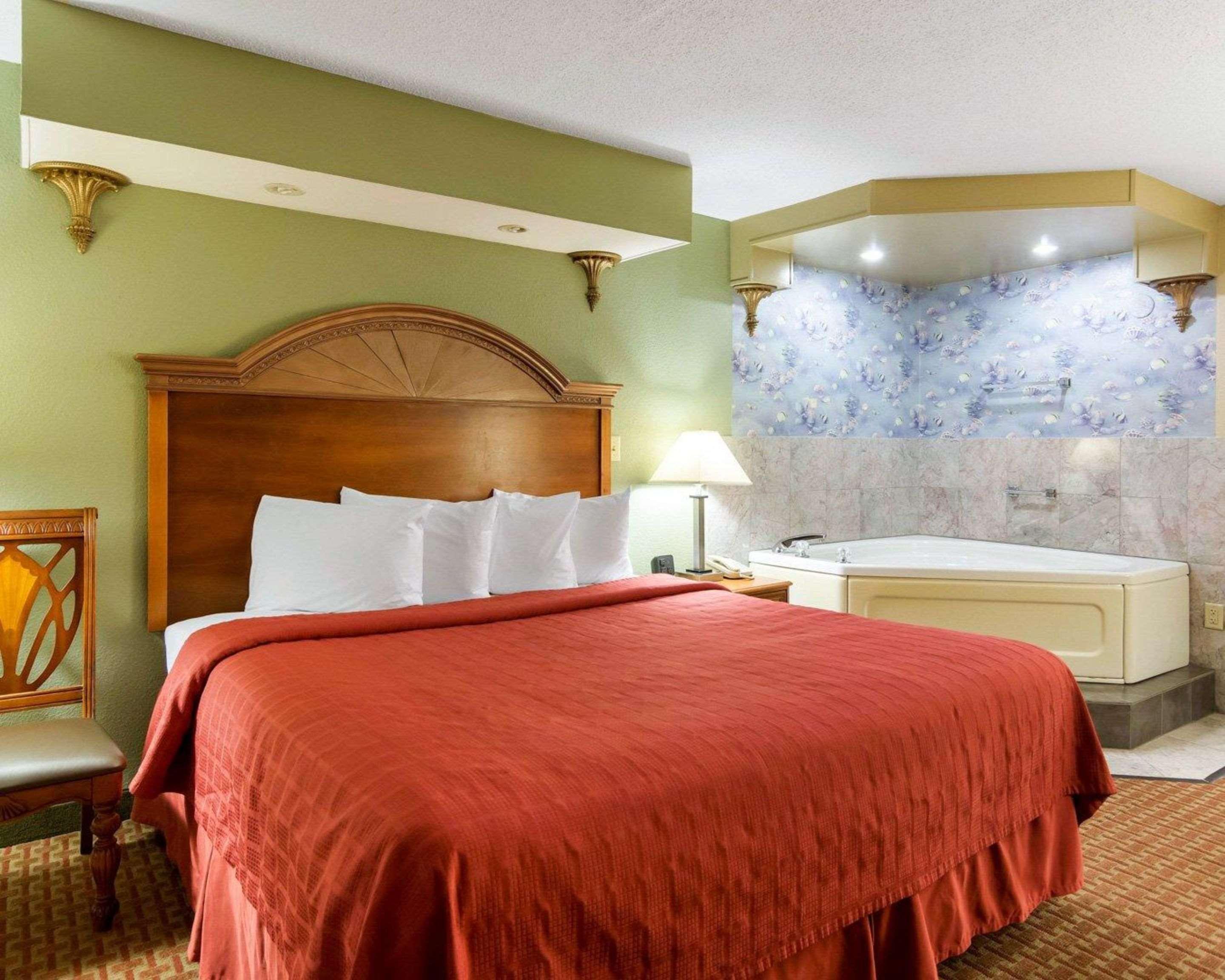 Quality Inn South Hill I-85 Экстерьер фото