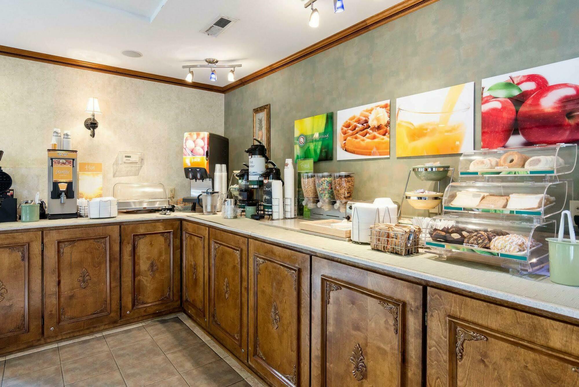 Quality Inn South Hill I-85 Экстерьер фото